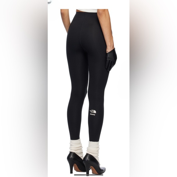 SSENSE EXCLUSIVE SKIMS X NORTH FACE COLLAB LEGGINGS - Picture 2 of 5